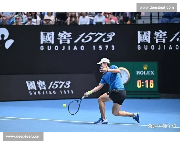 澳网赛场群星闪耀选手状态与实力全面解析新生代老将同台争锋走势前瞻